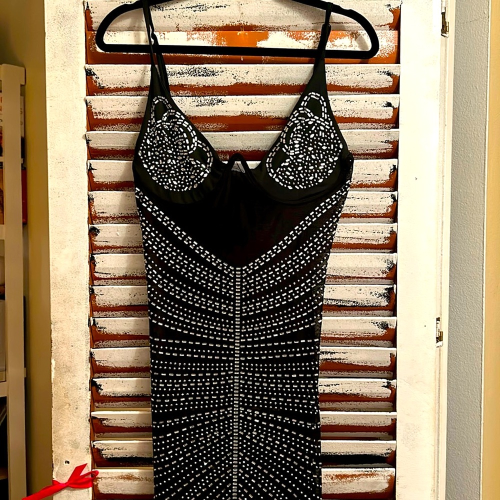 Women’s Evening Mesh & Crystal Evening Gown
